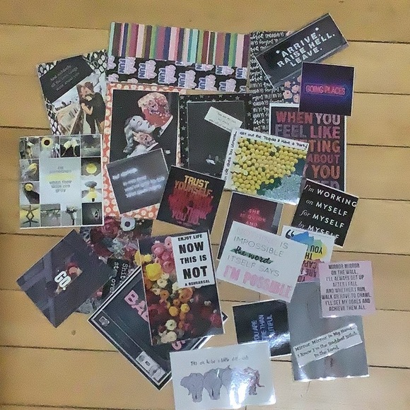 🏖2 Sets of Books for $13🏖 EUC Paperback Books - Picture 6 of 6